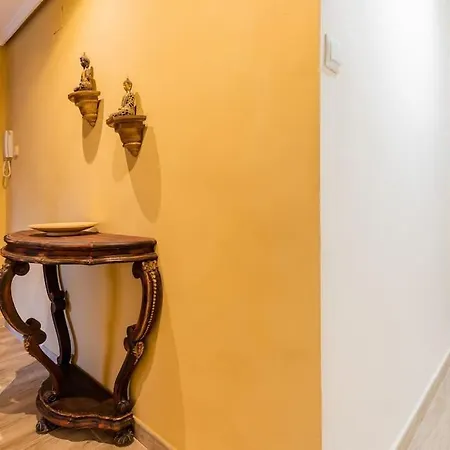 Ciudad Artes Gem: Stylish Near Ruzafa & Valenza