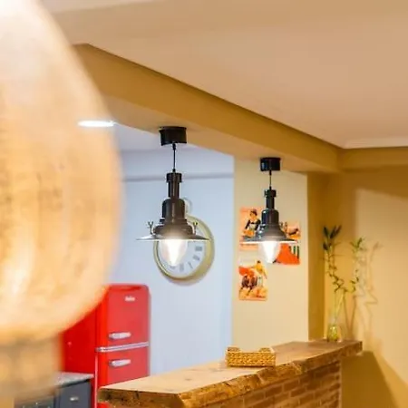 Appartamento Ciudad Artes Gem: Stylish Near Ruzafa & *