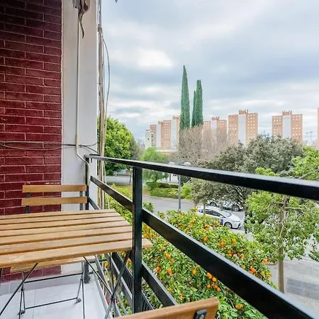 Apartment Ciudad Artes Gem: Stylish Near Ruzafa & Valencia