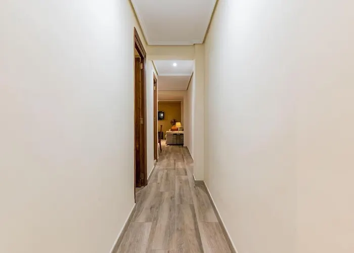 Apartment Ciudad Artes Gem: Stylish Near Ruzafa &
