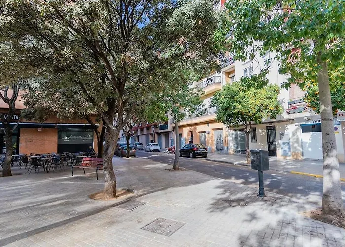 Ciudad Artes Gem: Stylish Near Ruzafa & Apartment Valencia