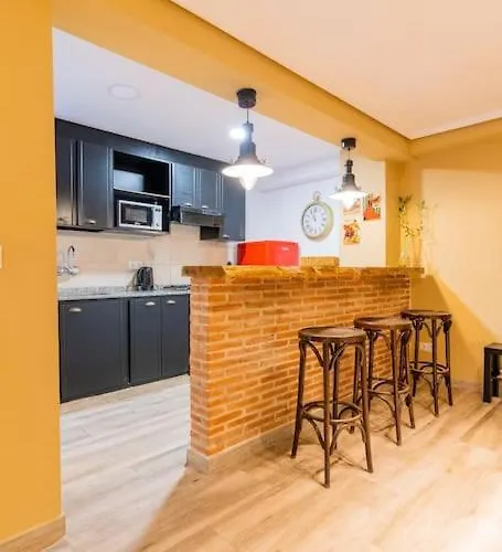 Ciudad Artes Gem: Stylish Near Ruzafa & Valencia