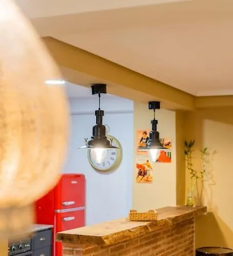 Apartment Ciudad Artes Gem: Stylish Near Ruzafa & *