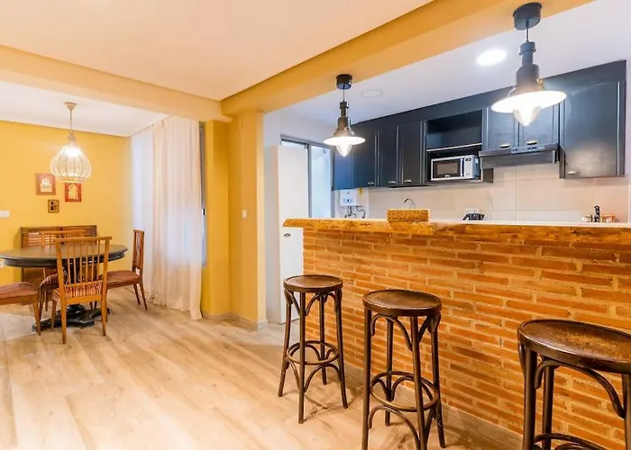 Ciudad Artes Gem: Stylish Near Ruzafa & Valencia